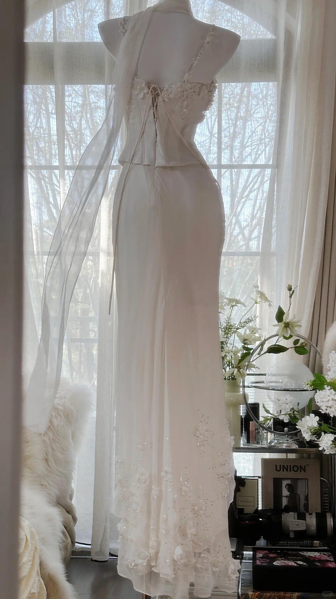 White Elegant Fashion Exquisite Floral Beaded Long Chiffon Ball Gown Evening Dress Party Dress Two Piece Set HZ1023