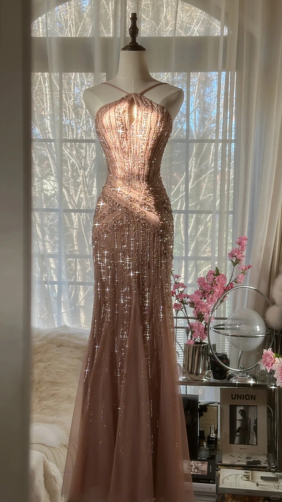 Rose pink luxury gorgeous elegant romantic exquisite beaded long chiffon ball gown evening dress party dress prom dress Valentine's Day date dress HZ1023
