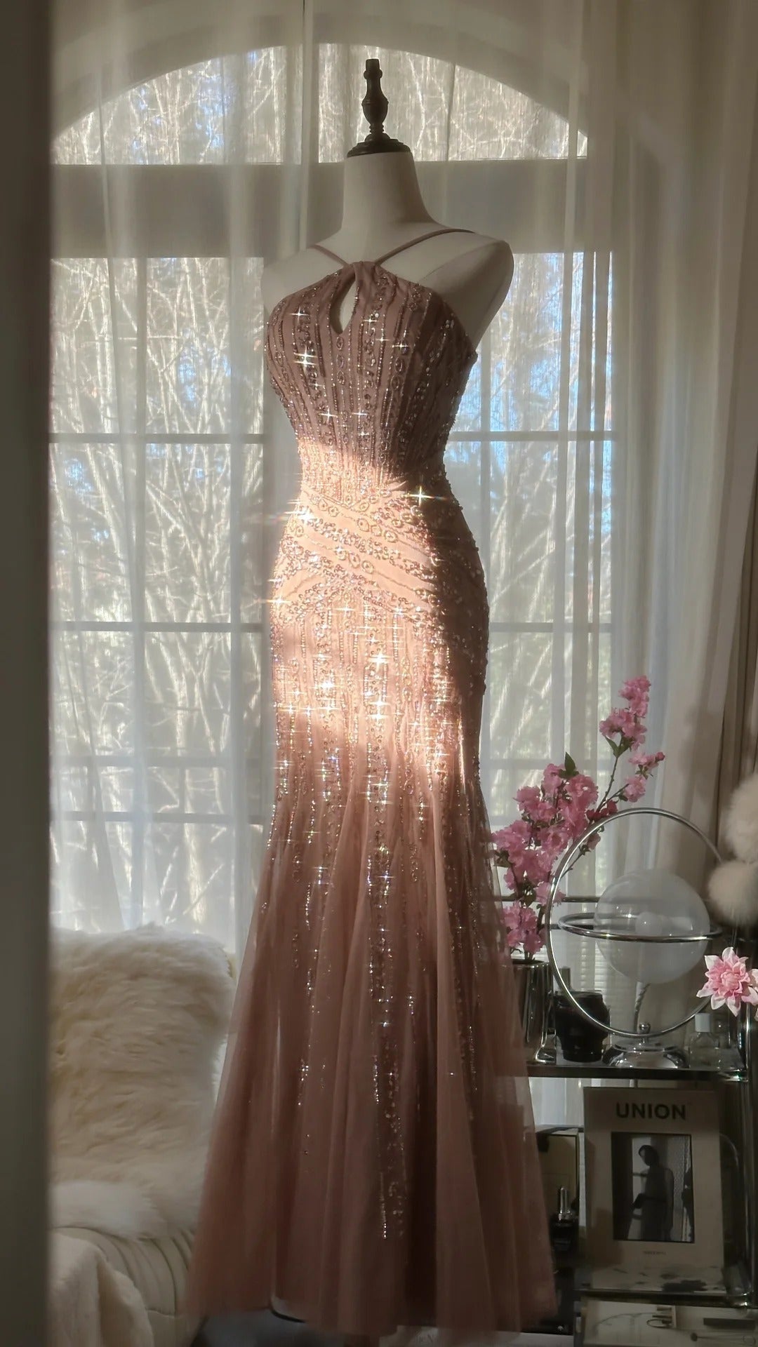 Rose pink luxury gorgeous elegant romantic exquisite beaded long chiffon ball gown evening dress party dress prom dress Valentine's Day date dress HZ1023