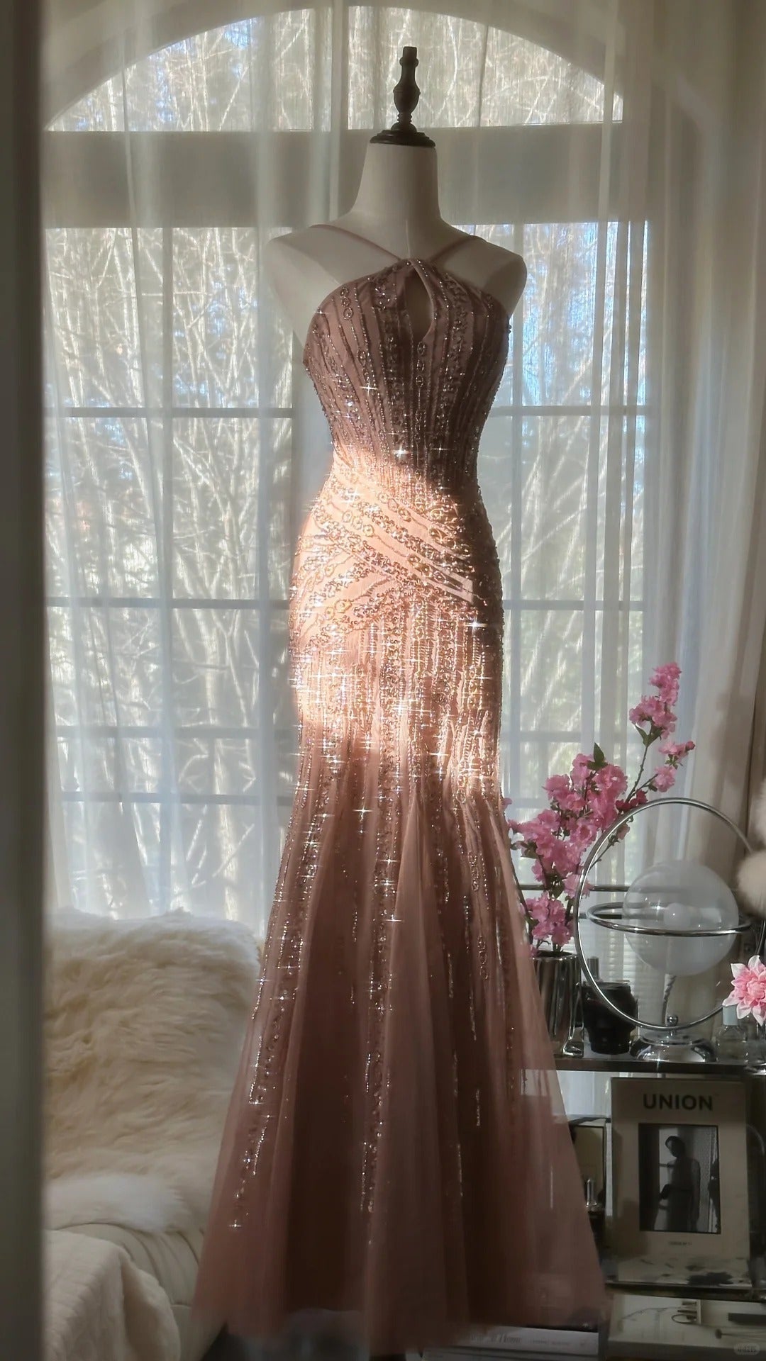 Rose pink luxury gorgeous elegant romantic exquisite beaded long chiffon ball gown evening dress party dress prom dress Valentine's Day date dress HZ1023
