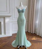Chic Evening Attire for Upscale Occasions 1092