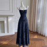 Chic Evening Attire for Upscale Occasions 1021