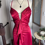Red Retro Fashion Elegant Exquisite Rhinestone Long Slim Fit Ruffled Spaghetti Straps Ball Gown Evening Gown Party Dress Prom Gown HZ1023
