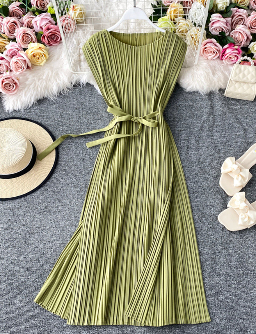 A line sleeveless pleated dress women's dress HZ1023